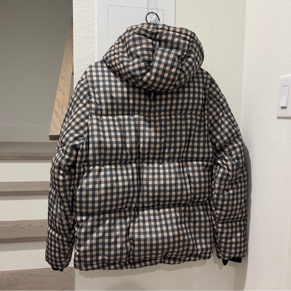 The Very Warm Mainline Printed Oversized Puffer Jacket Coat in Green - Picture 4 of 11